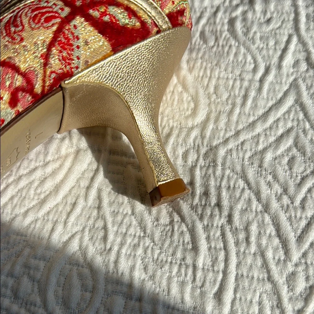 Kenneth Cole Red, Gold and Cream Heels with Artistic Flair